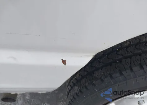 2011 Ford E-250 Commercial z USA, uszkodzony, nr VIN 1FTNE2EL4BDB35015